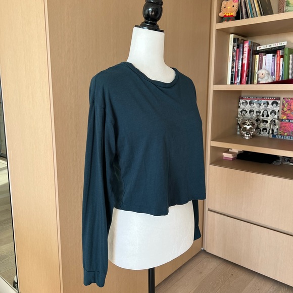 Fashion Nova | Cropped Long Sleeve T-Shirt | Medium | Teal - Picture 5 of 10